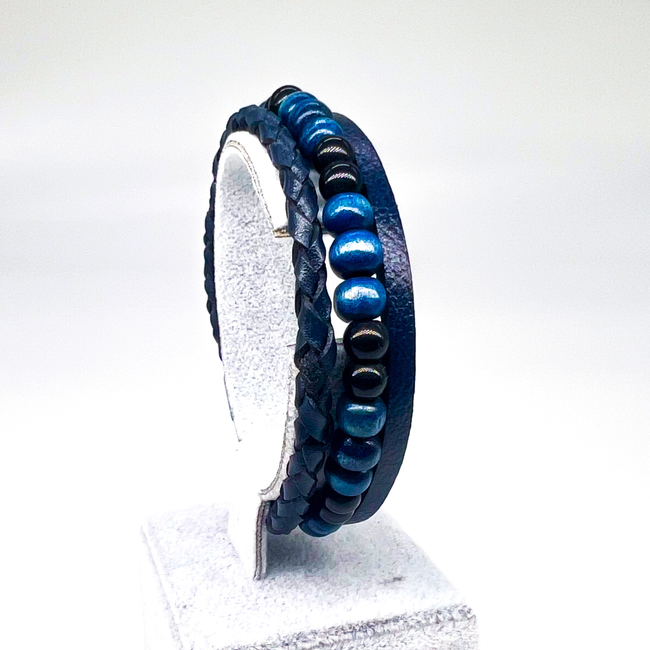 Hakiki Deri Boncuklu El Örgüsü 3 Sıra Mıknatıslı Bileklik - Görsel 6